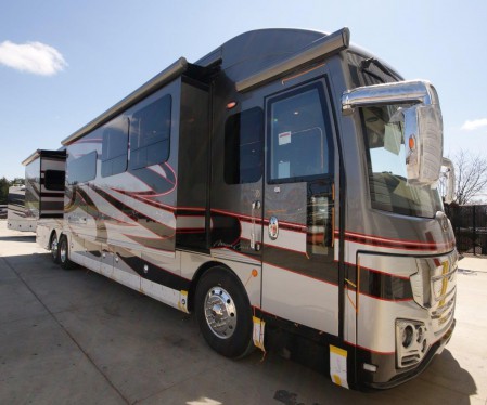 Inventory Archive | Featherlite Coaches